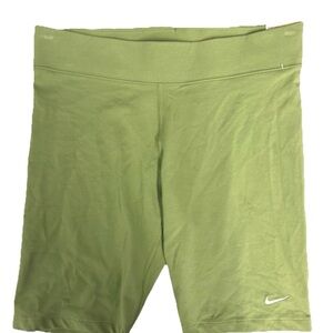 Nike Sportswear Women's Essential Short Length Bike Shorts NWT